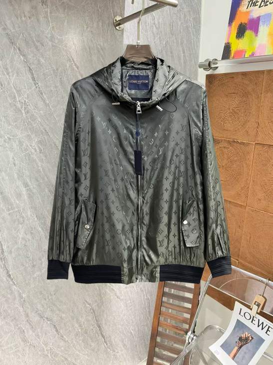 Picture of Louis Vuitton Jackets _SKULVM-3XLxetr3631896